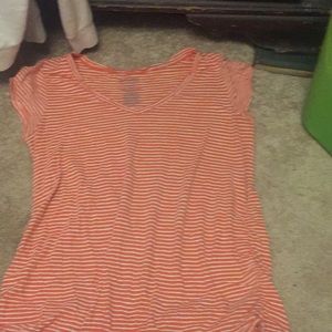 Old navy maternity shirt